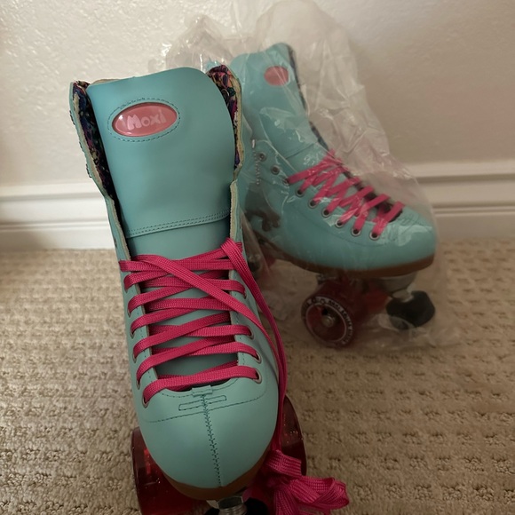 Modi Skates - Picture 4 of 5